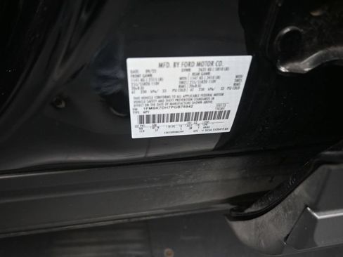 Used 2023 Ford Explorer XLT w/ Equipment Group 202A RWD image 20