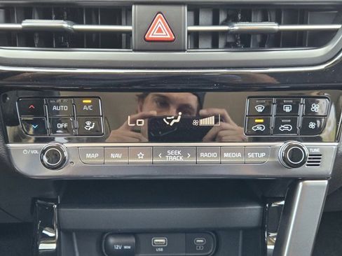 New 2025 Kia Seltos X-Line image 13