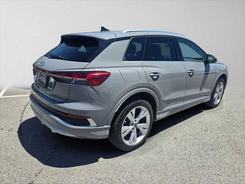 Used 2023 Audi Q4 e-tron Premium Plus w/ Premium Plus AWD/4WD image 3