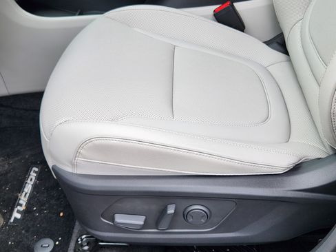 New 2026 Hyundai Tucson Limited AWD/4WD image 11