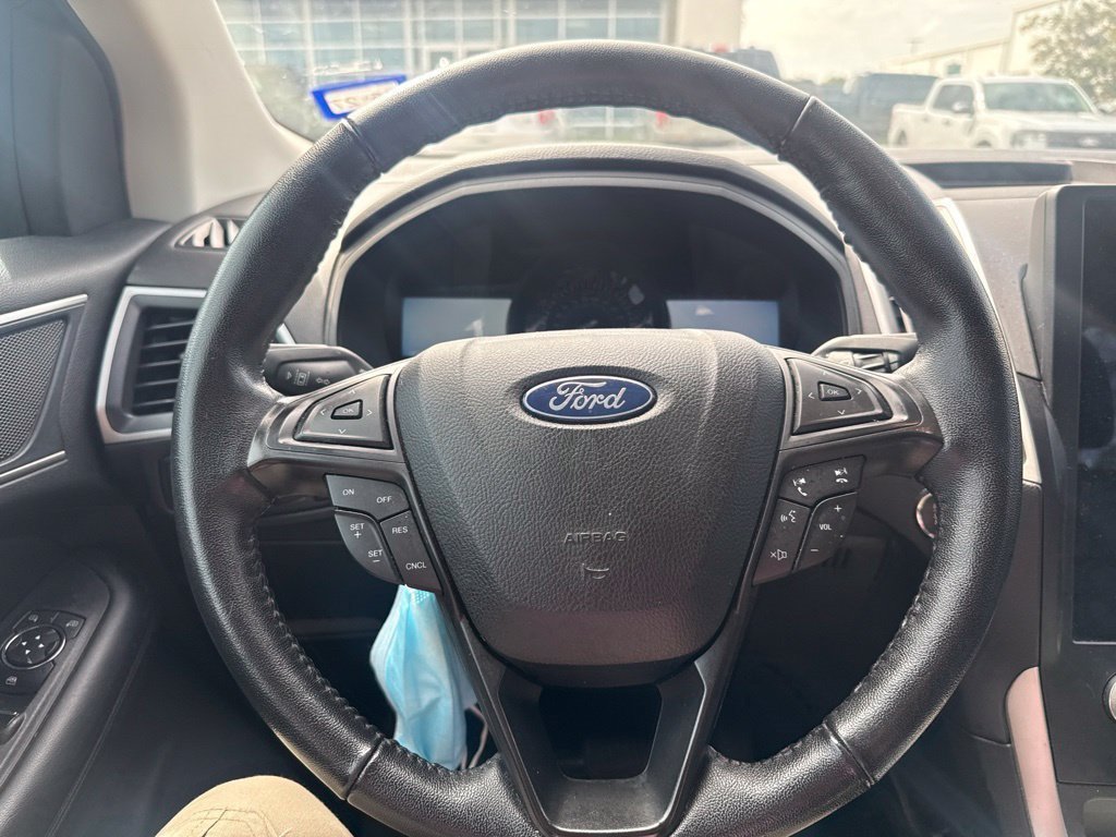 Used 2022 Ford Edge SEL w/ Convenience Package AWD/4WD image 9
