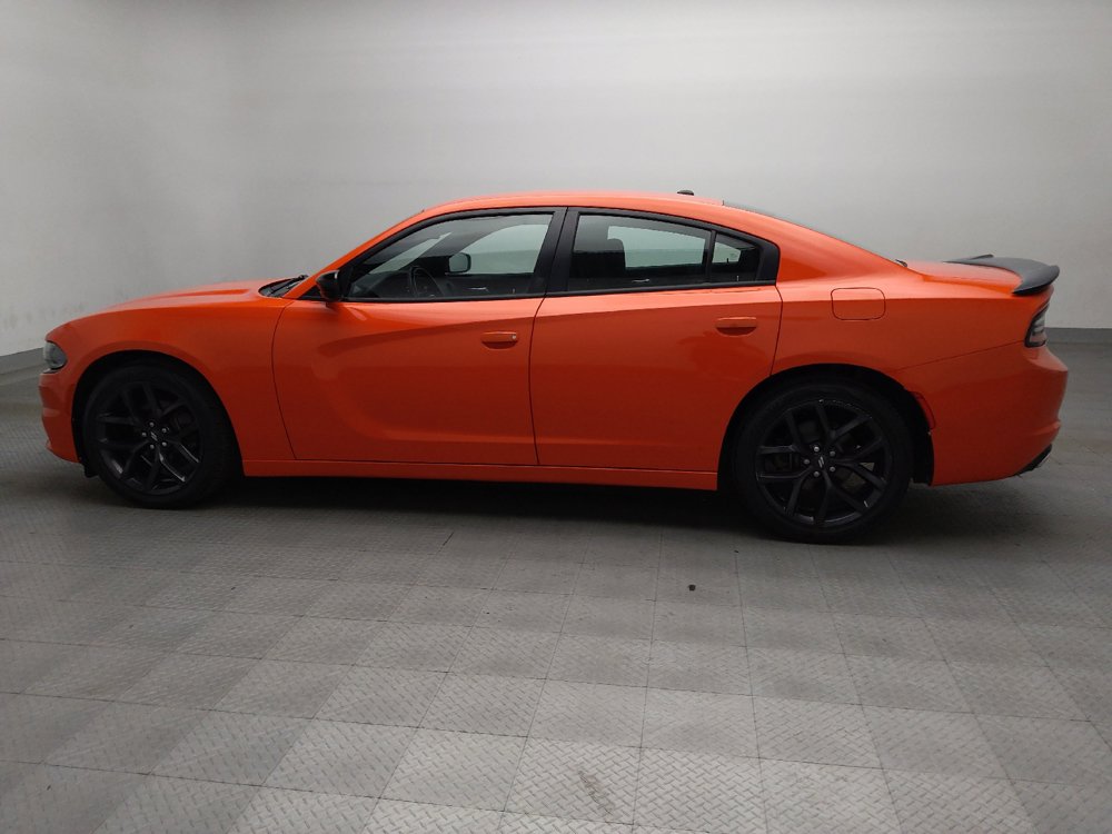Used 2021 Dodge Charger SXT w/ Blacktop Package RWD image 3