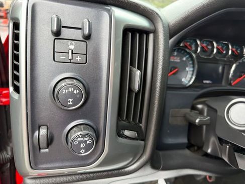 Used 2018 Chevrolet Silverado 2500 LT w/ All Star Edition image 19