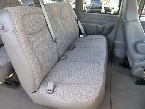 Used 2007 GMC Savana 1500 AWD Passenger w/ LT Preferred Equipment Group image 23