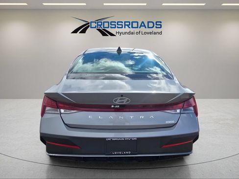 New 2026 Hyundai Elantra Hybrid FWD image 5