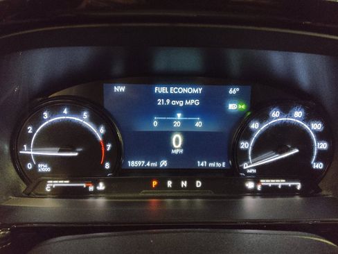 Used 2022 Lincoln Corsair AWD w/ Equipment Group 101A image 23