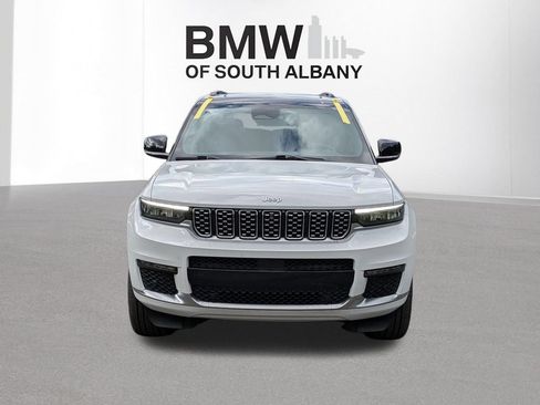 Used 2025 Jeep Grand Cherokee L Summit AWD/4WD image 9