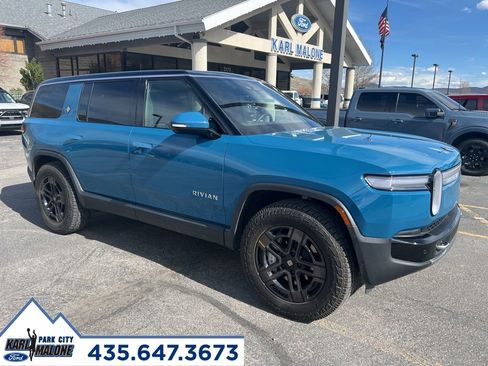 Used 2025 Rivian R1S Adventure image 1