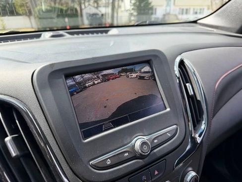 Used 2023 Chevrolet Equinox RS AWD/4WD image 34