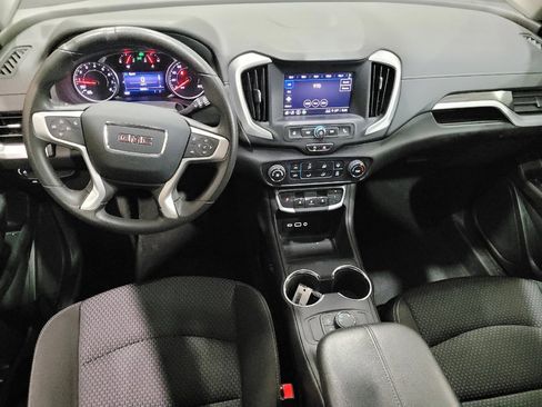 Used 2024 GMC Terrain SLE image 22