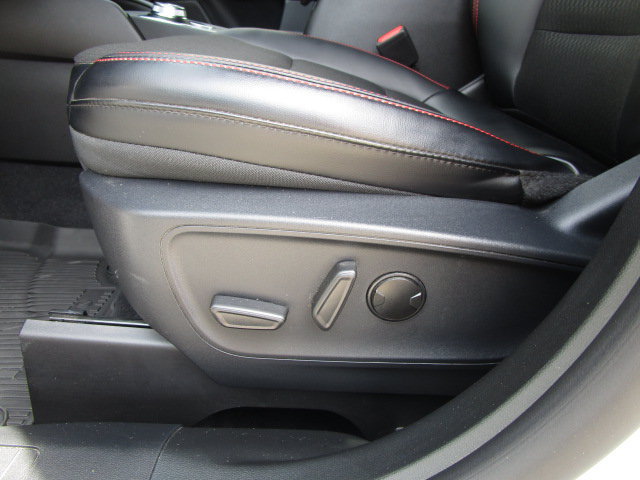 Used 2026 Ford Escape ST-Line w/ Cold Weather Package AWD/4WD image 15