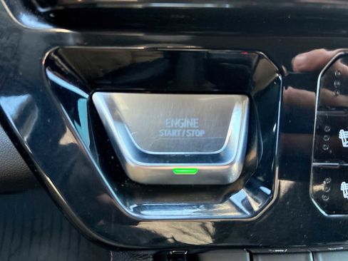 Certified 2024 GMC Sierra 1500 AT4 w/ Technology Package image 17