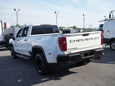 Used 2024 Chevrolet Silverado 3500 W/T AWD/4WD image 4