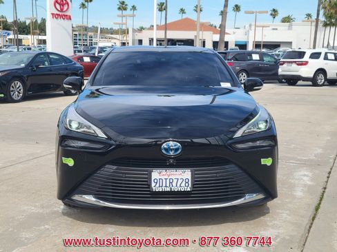 Certified 2022 Toyota Mirai XLE w/ Advanced Technology Package image 7