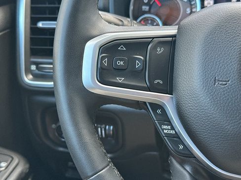 Used 2025 RAM 1500 Big Horn RWD image 31
