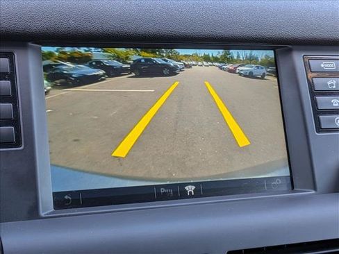 Used 2019 Land Rover Discovery Sport HSE AWD/4WD image 13