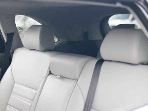 Used 2019 Kia Sorento SX image 13