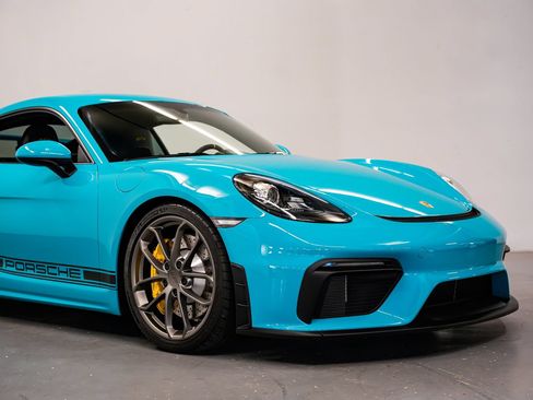 Used 2021 Porsche 718 Cayman GT4 RWD image 36
