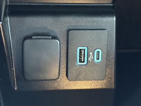 Used 2020 Ford Explorer ST w/ ST Street Pack image 25