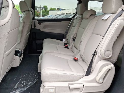 New 2026 Honda Odyssey EX-L image 9