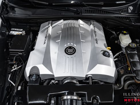 Used 2004 Cadillac XLR image 36