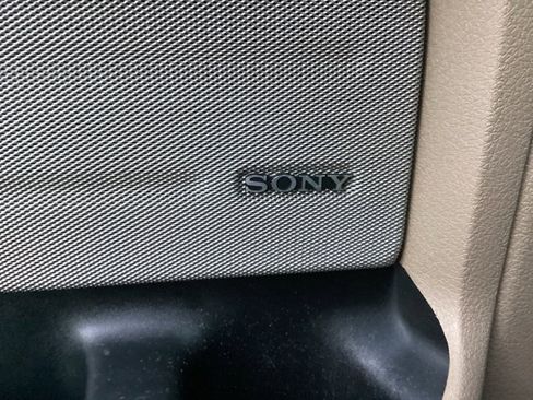 Used 2010 Ford F150 Lariat image 57