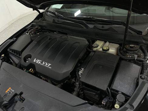 Used 2016 Chevrolet Impala LT image 25