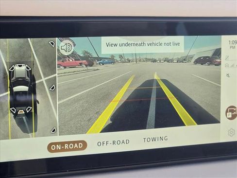 Used 2024 Land Rover Defender 90 S image 14