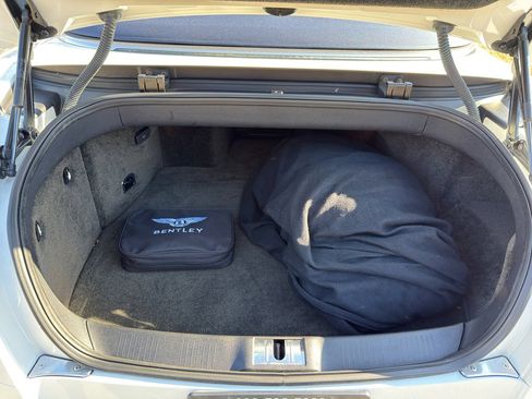 Used 2017 Bentley Continental GT image 18