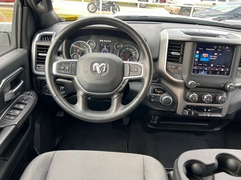 Used 2024 RAM 2500 Big Horn w/ Bed Utility Group image 17