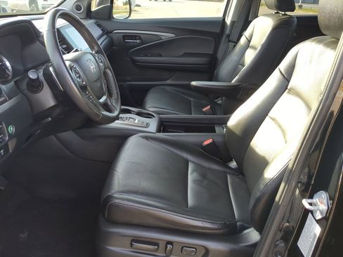 Certified 2023 Honda Ridgeline RTL image 15