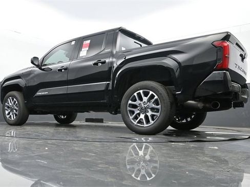 New 2025 Toyota Tacoma SR5 w/ SR5 Upgrade Package image 23