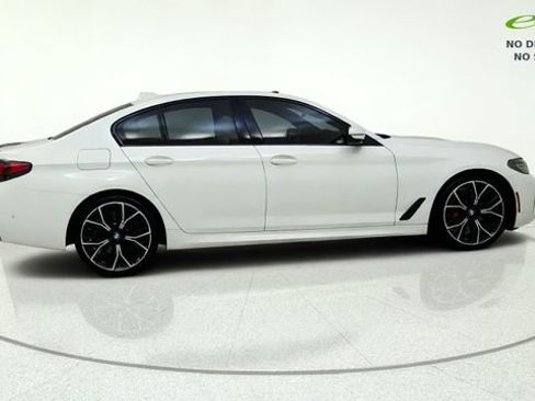 Used 2023 BMW 530i w/ M Sport Package RWD image 7