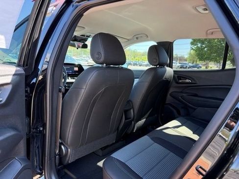 New 2026 Chevrolet Trax LT w/ LT Convenience Package FWD image 13