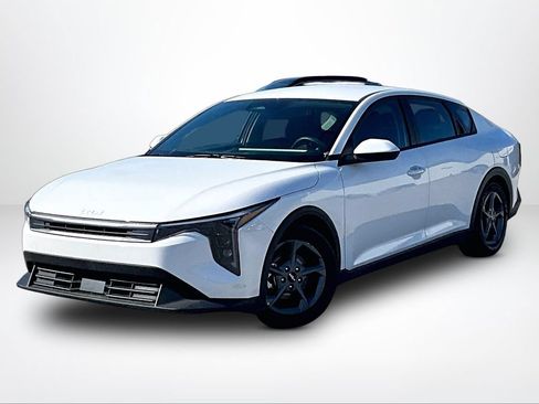 Used 2026 Kia K4 FWD image 2