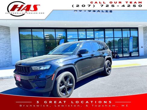 Used 2023 Jeep Grand Cherokee Altitude AWD/4WD image 1