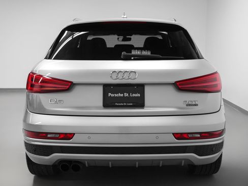 Used 2018 Audi Q3 2.0T Premium Plus w/ Premium Plus Package AWD/4WD image 11