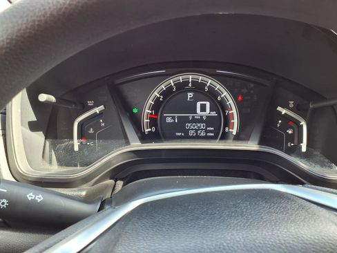 Used 2018 Honda CR-V LX image 14