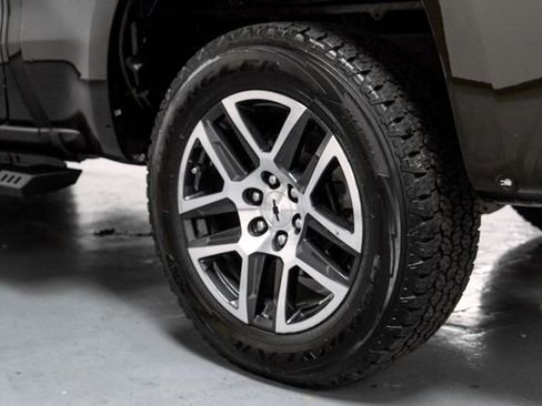 Used 2019 Chevrolet Silverado 1500 LT Trail Boss w/ Convenience Package image 48