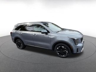 Used 2024 Kia Sorento S video 2