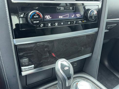 Used 2024 INFINITI QX80 Luxe image 28