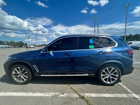 Used 2023 BMW X5 xDrive40i w/ Premium Package AWD/4WD image 4