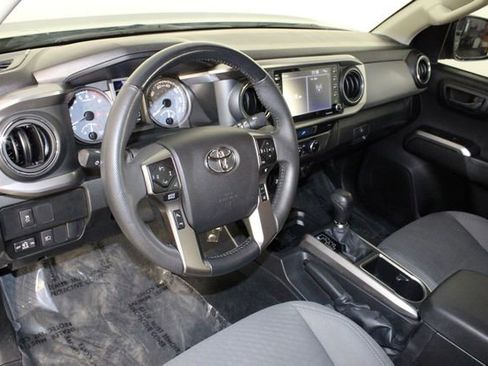 Used 2022 Toyota Tacoma SR5 w/ Technology Package image 22