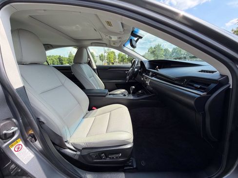 Used 2015 Lexus ES 350 FWD image 17