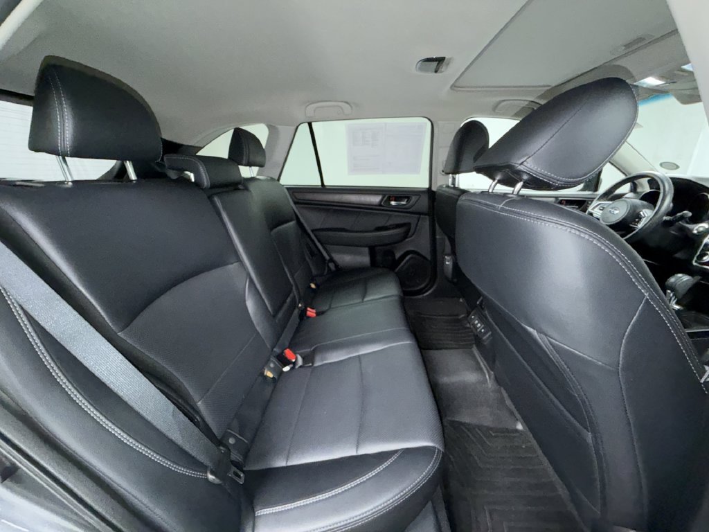 Used 2019 Subaru Outback 2.5i Limited AWD/4WD image 25