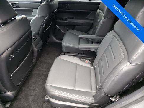 Used 2025 Hyundai Santa Fe Calligraphy FWD image 14
