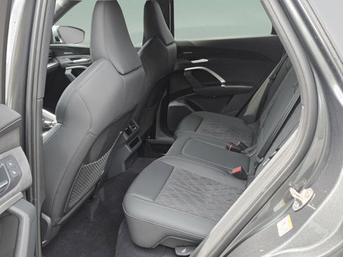 New 2026 Audi SQ5 Premium Plus image 11