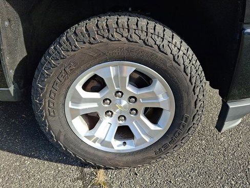 Certified 2018 Chevrolet Silverado 1500 LT w/ All Star Edition image 8