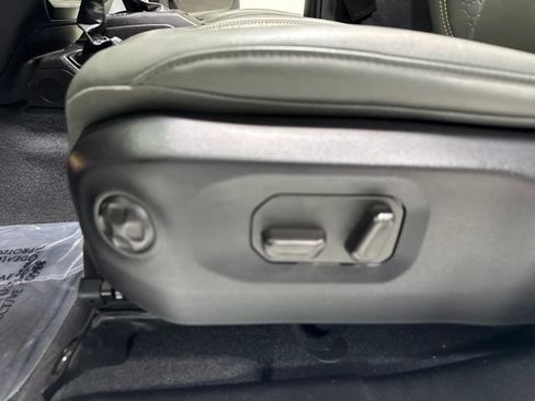 Used 2024 Jeep Wrangler High Altitude AWD/4WD image 7