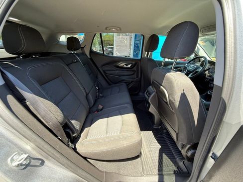 Used 2024 GMC Terrain SLE AWD/4WD image 34